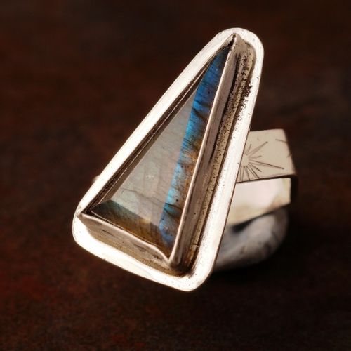 Handcrafted Triangular Blue Labradorite Stamped Sterling Silver Hexagonal Ring 01