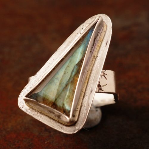 Handcrafted Triangular Green Labradorite Stamped Sterling Silver Hexagonal Ring 01