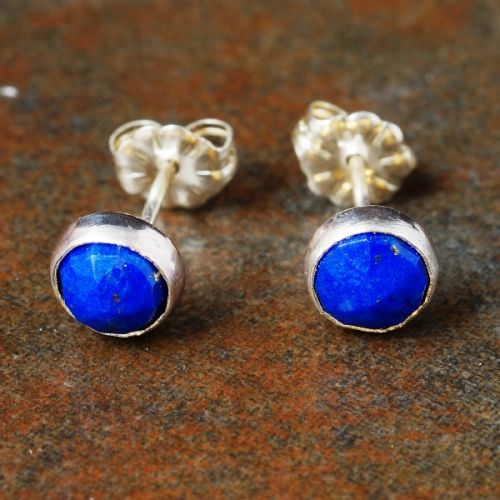 Handmade sterling silver facetted lapis lazuli studs